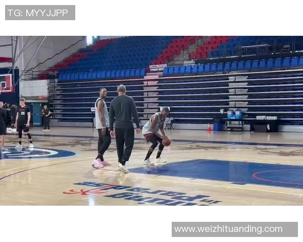 阿德巴约训练营展现铁闸防守热火官方盛赞其坚不可摧的防线表现