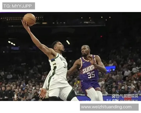 字母哥谈米德尔顿是他一辈子的兄弟 他俩曾一起夺得2021年总冠军