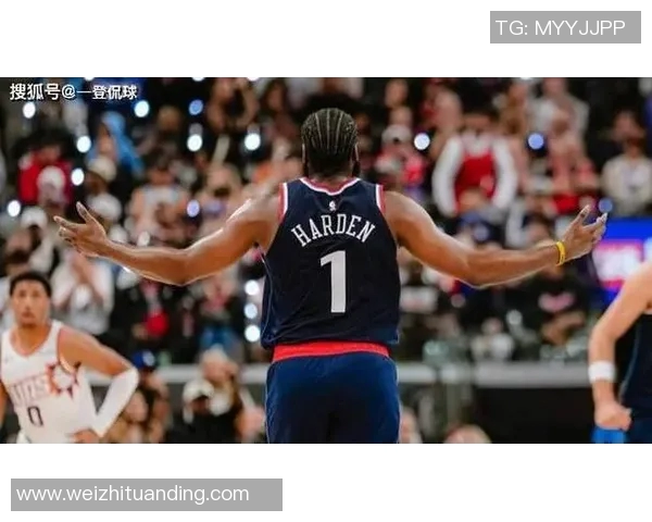 小里:快船啥成就都没只有不善待球员的恶行 字母吹杨谁还想去? 小里:快船啥成就都没只有不善待球员的恶行 字母吹杨谁还想去?